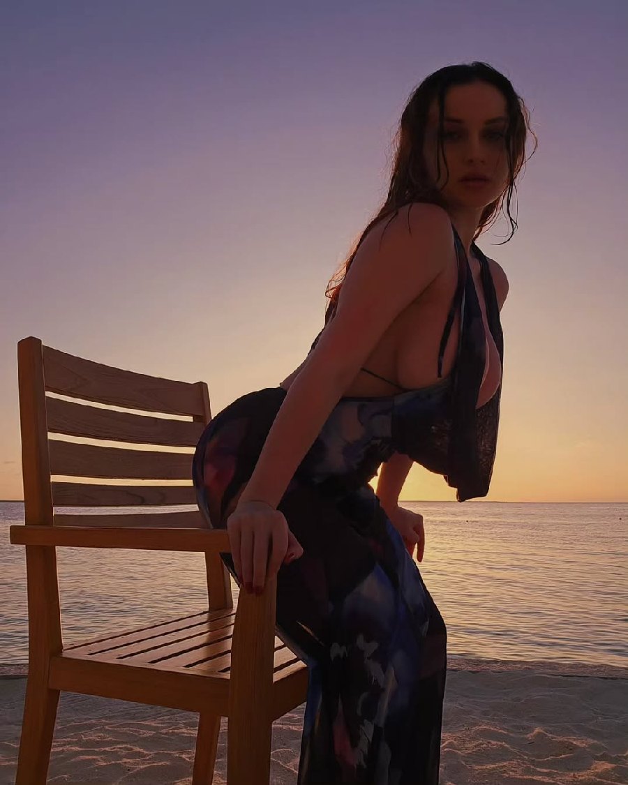 Sexy girl Miranda Faith nude in Zhuzhou