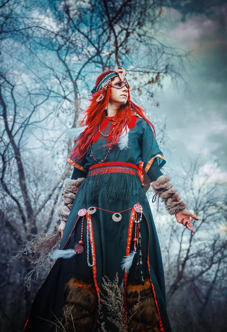 Girls in Slavic costumes underwear in Zhuzhou